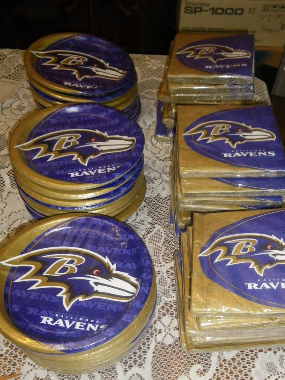 NFL Hallmark Football Party Pack! Baltimore Ravens 480 Plates 480 Napkins